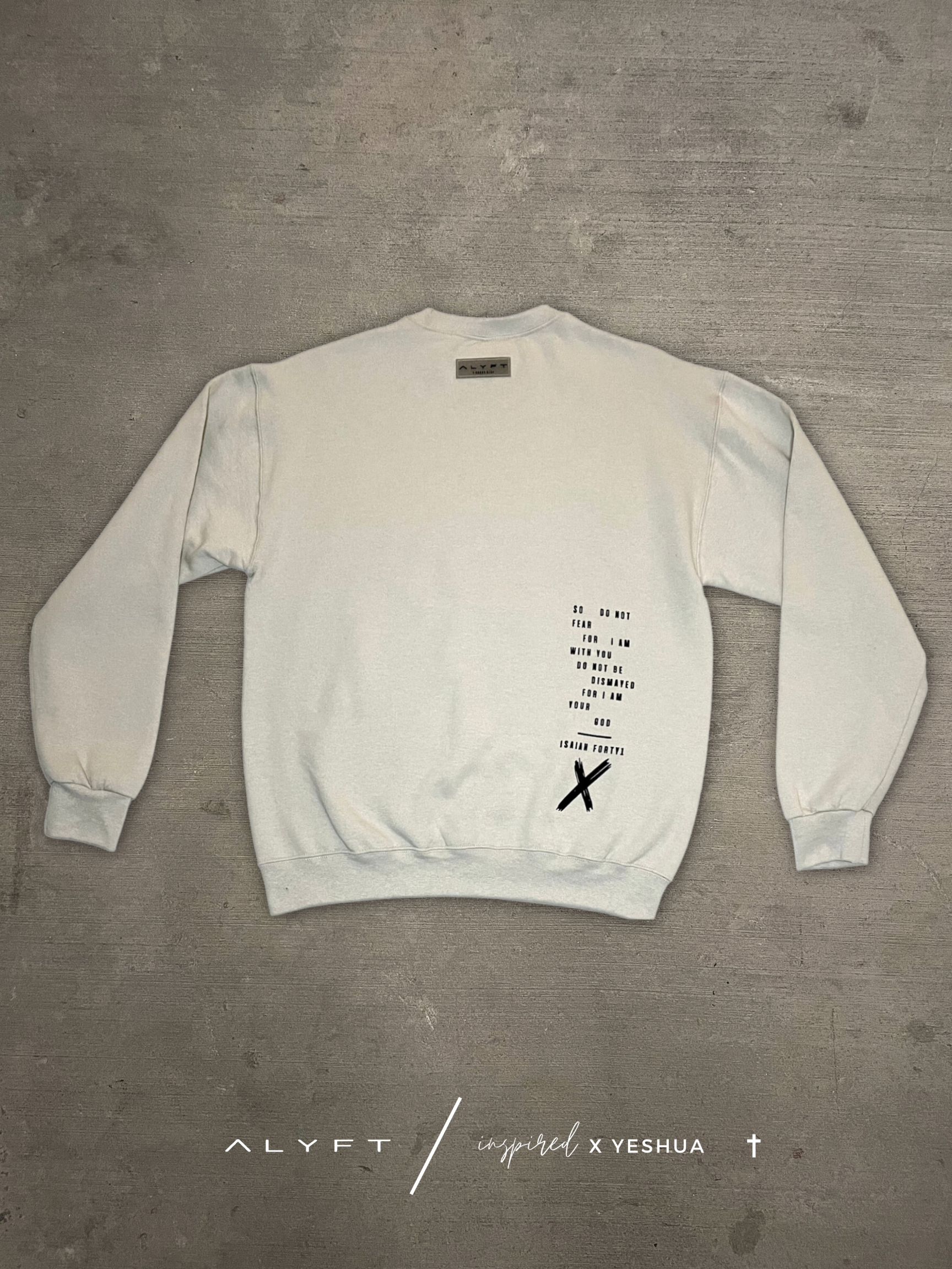 KNOW GOD NO FEAR - UNISEX CREWNECK – ALYFT APPAREL KNOW GOD NO FEAR - UNISEX CREWNECK – ALYFT APPAREL